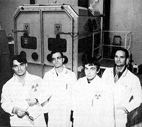 Wolfgang Flur, Ralf Hutter, Karl Bartos e Florian Schneider ospiti in una centrale nucleare...